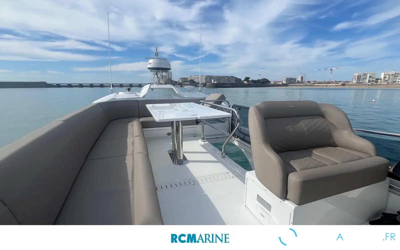 slider 6 Galeon 400 Fly
