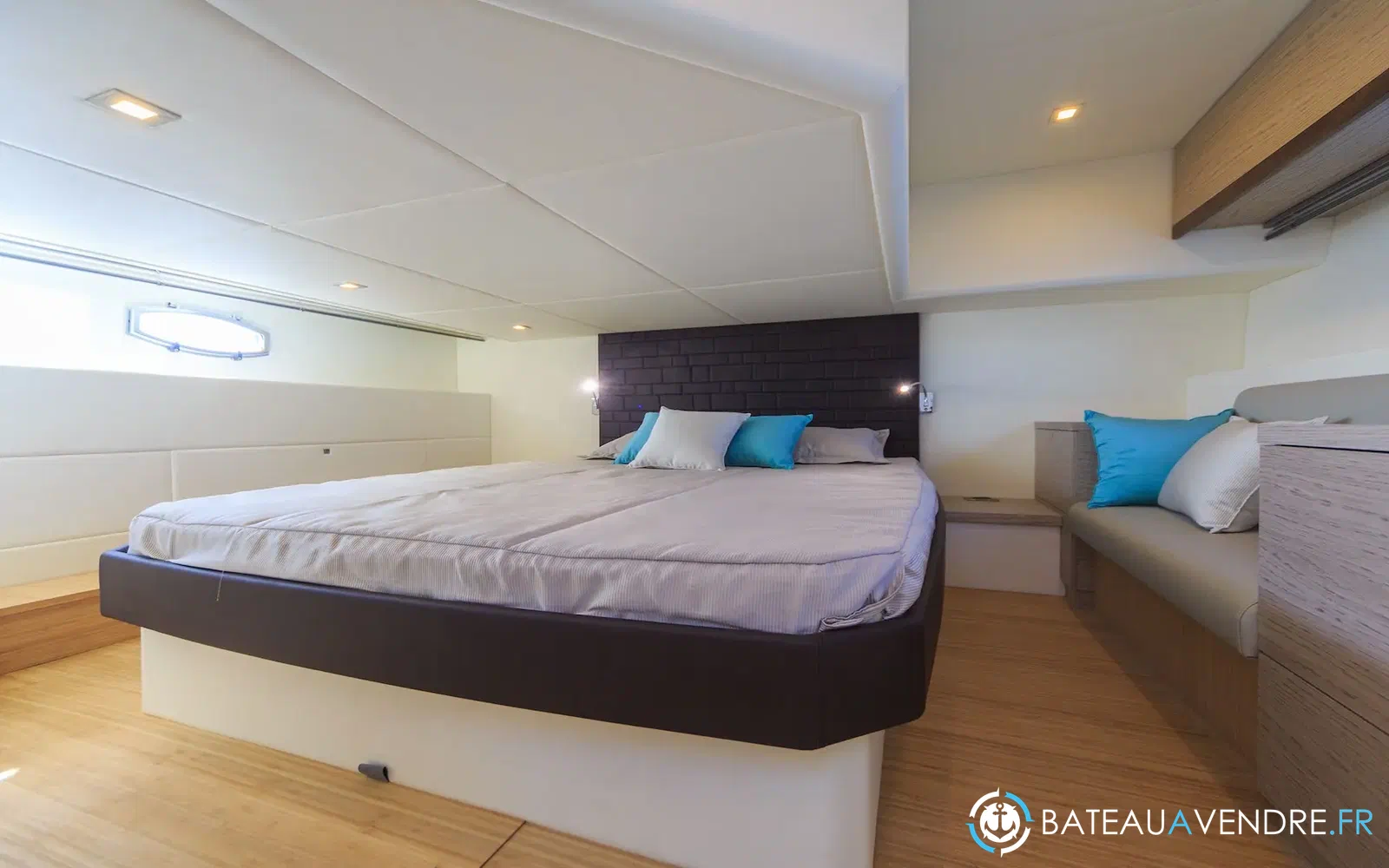 slider 10 Rio Yachts Sport Coupe 44
