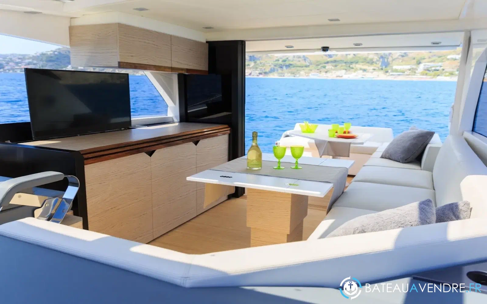 slider 3 Rio Yachts Sport Coupe 44