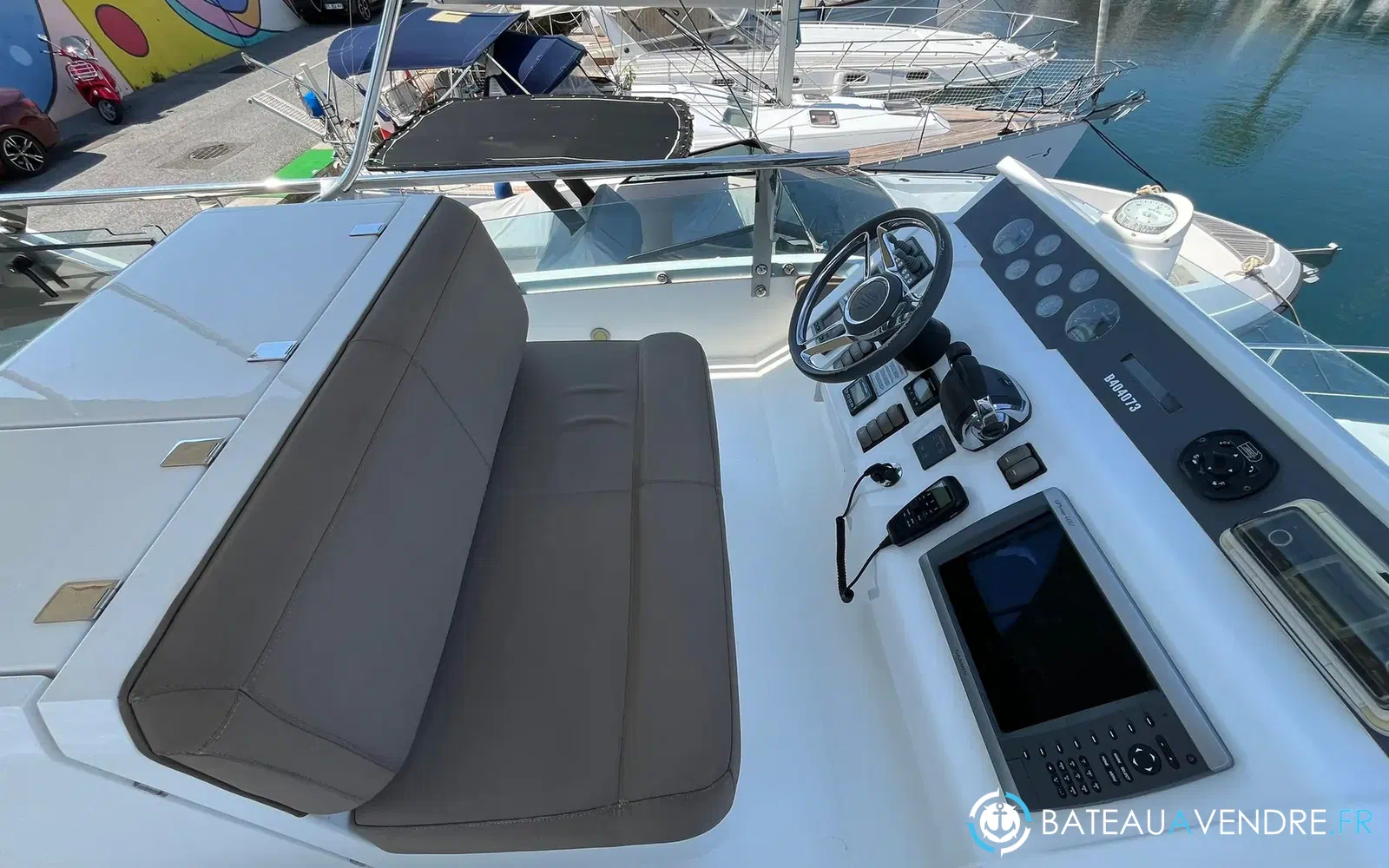 slider 12 Fairline Squadron 42