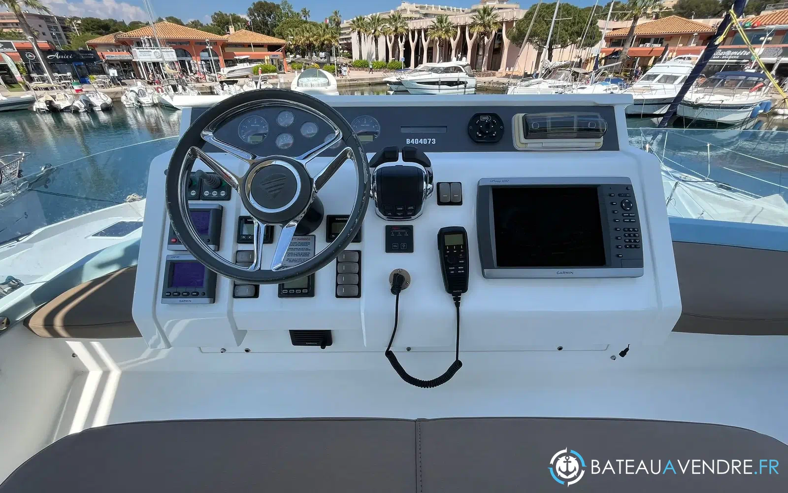 slider 13 Fairline Squadron 42
