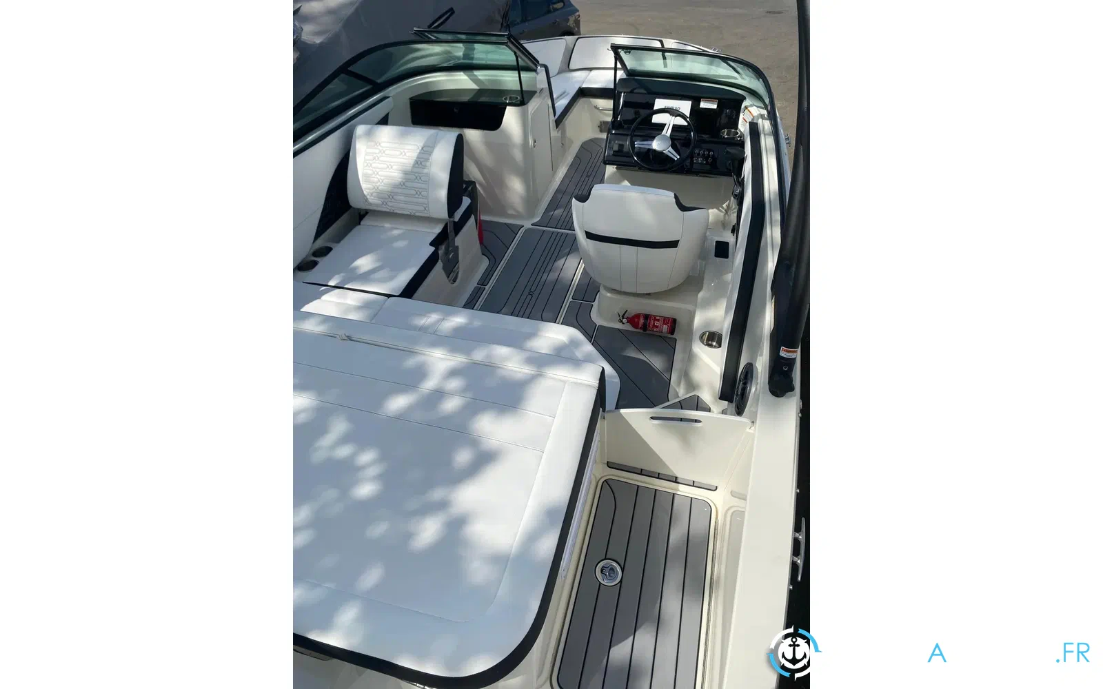 slider 3 Sea Ray 190 SPX