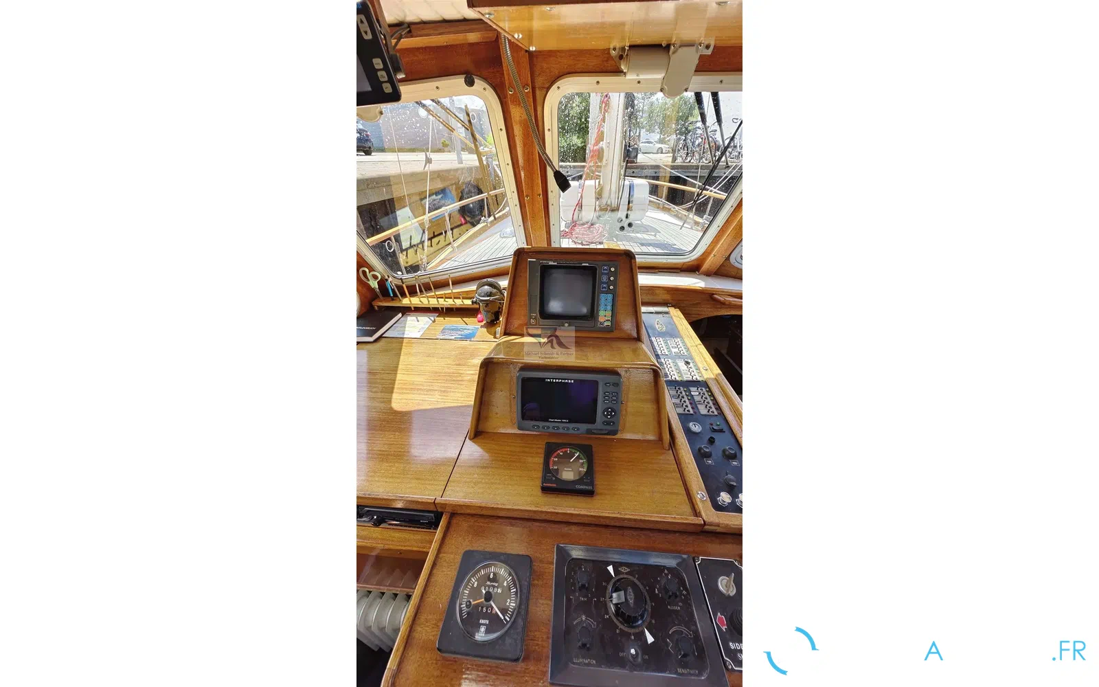 slider 10 Siltala Yachts Nauticat 33