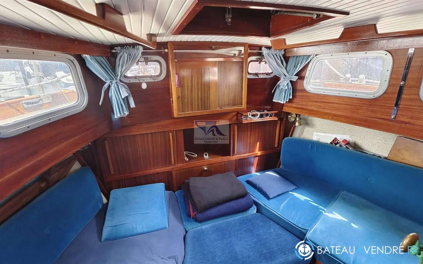 slider 7 Siltala Yachts Nauticat 33