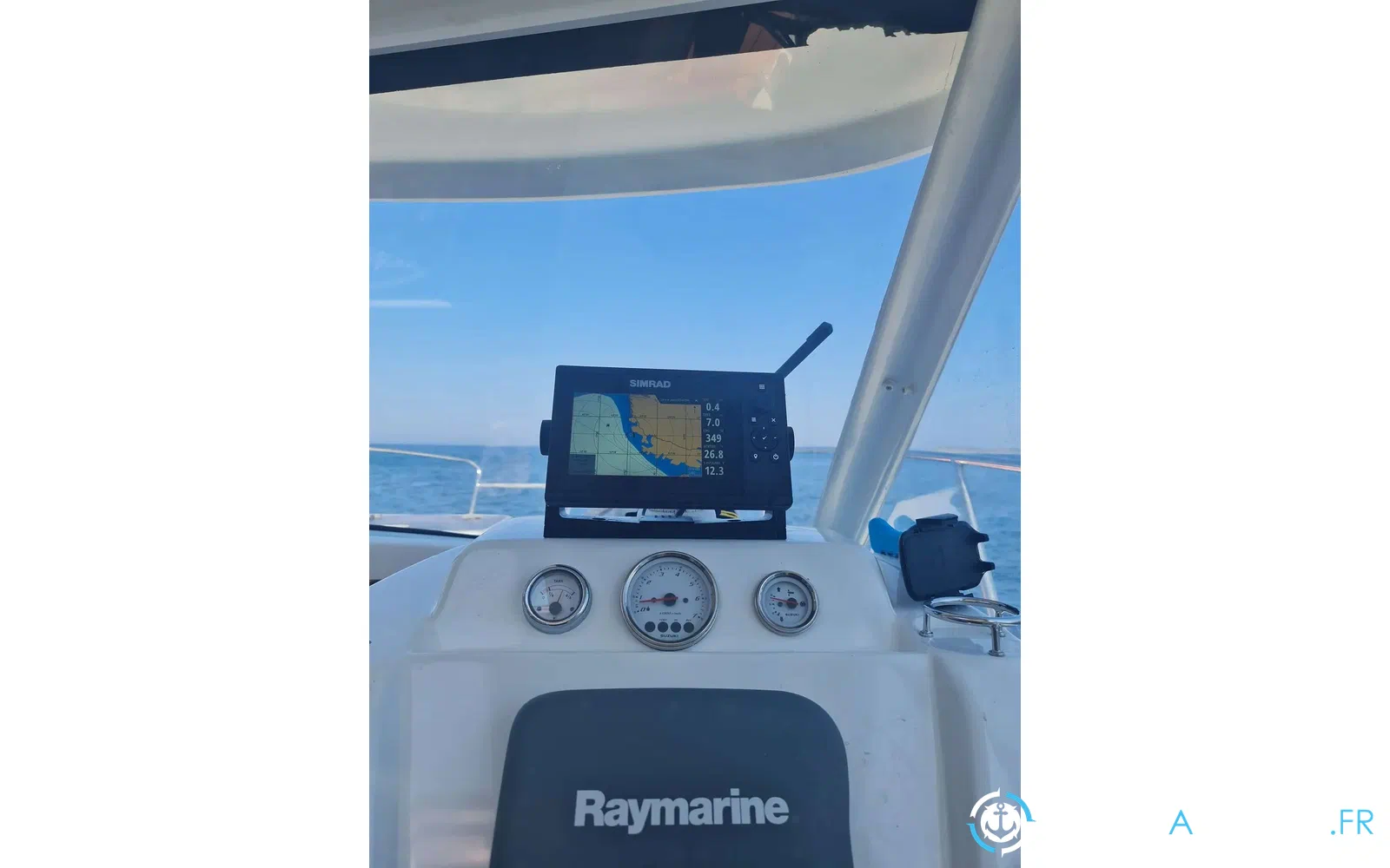 slider 10 Beneteau Antares 750 HB