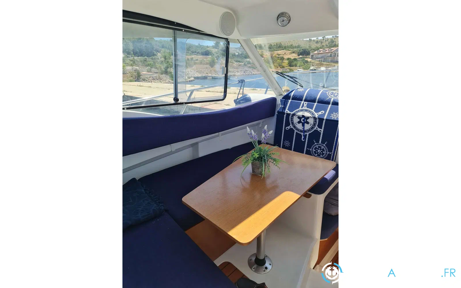 slider 15 Beneteau Antares 750 HB