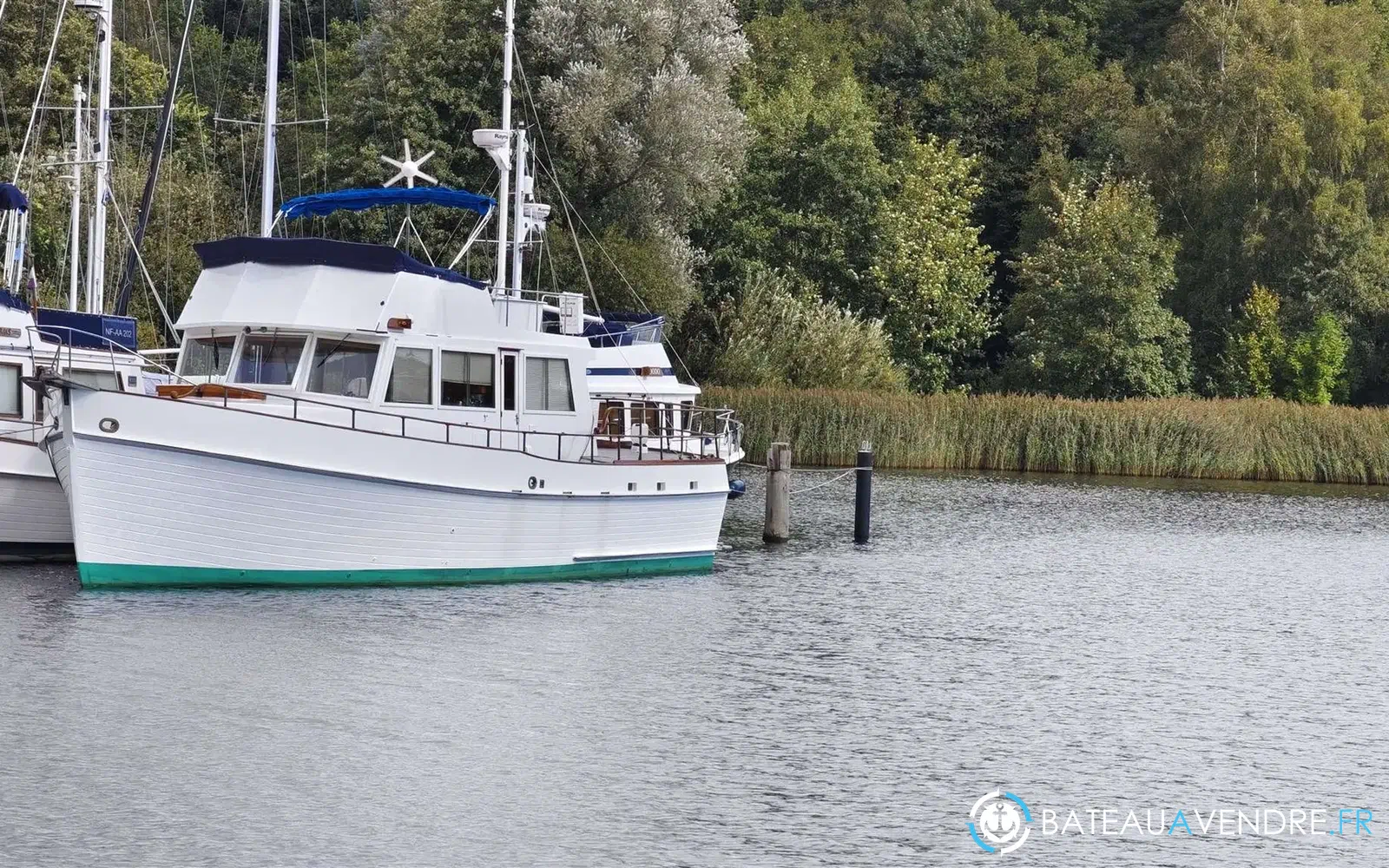 slider 18 Grand Banks 48