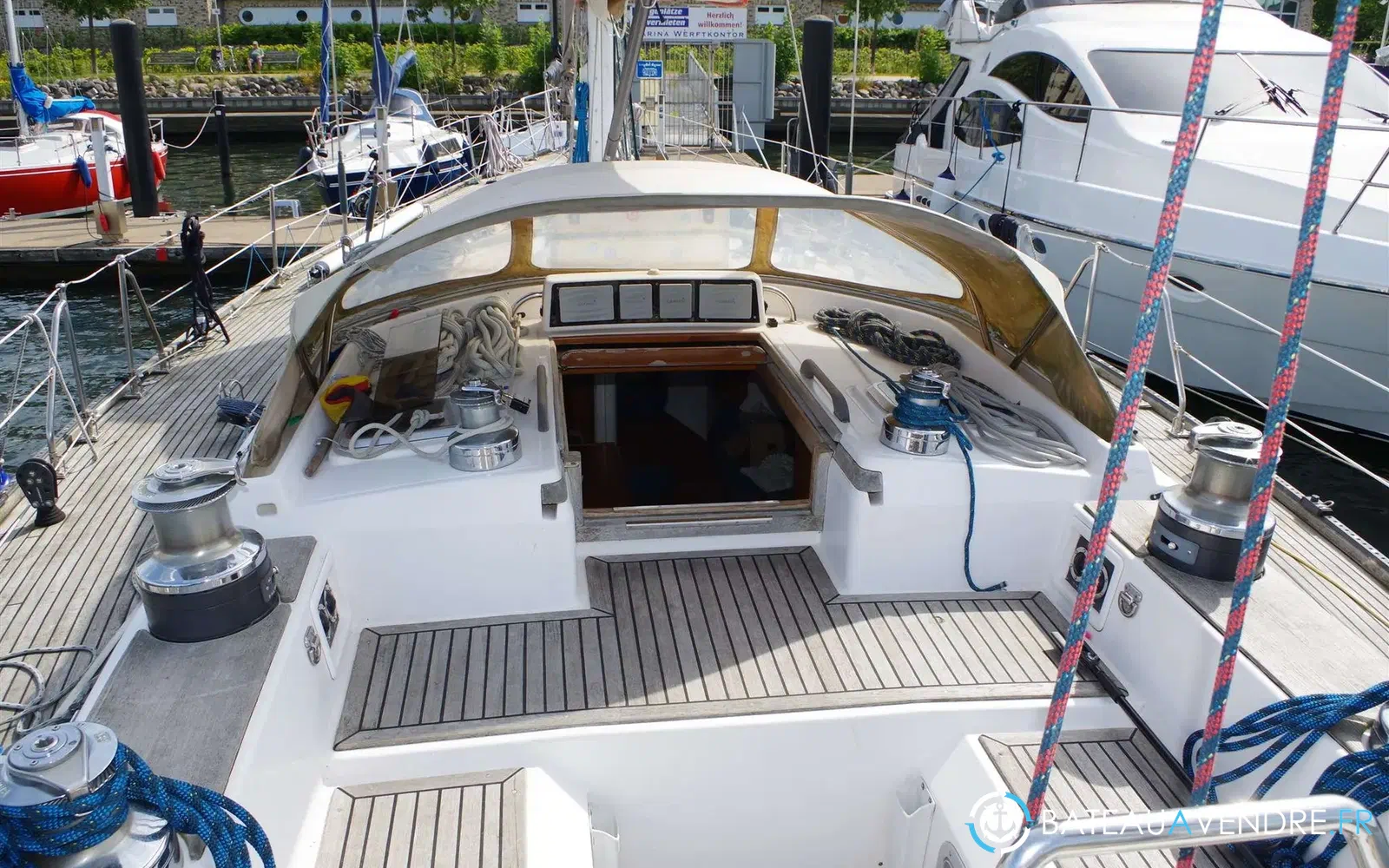 slider 9 Hylas Yachts Hylas 51