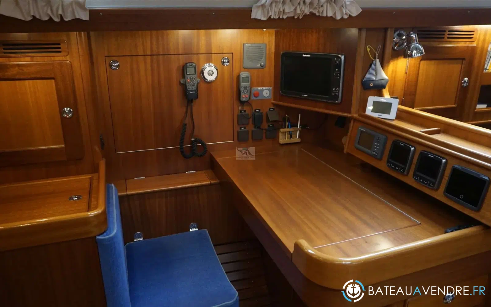 slider 0 Hallberg Rassy 48