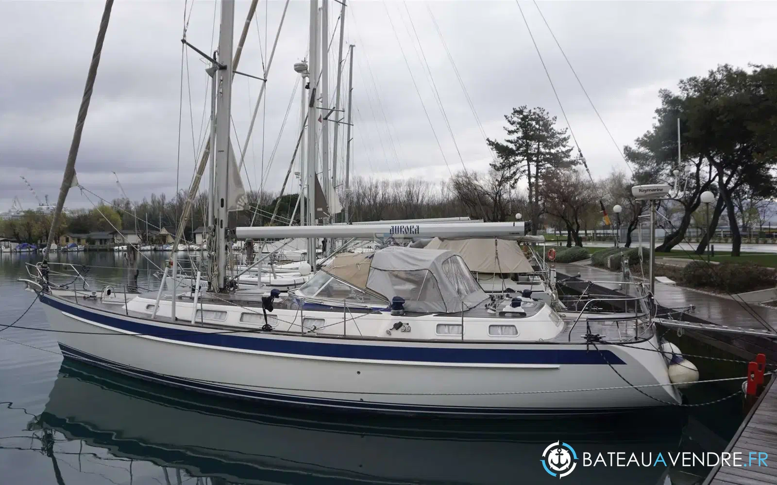 slider 18 Hallberg Rassy 48