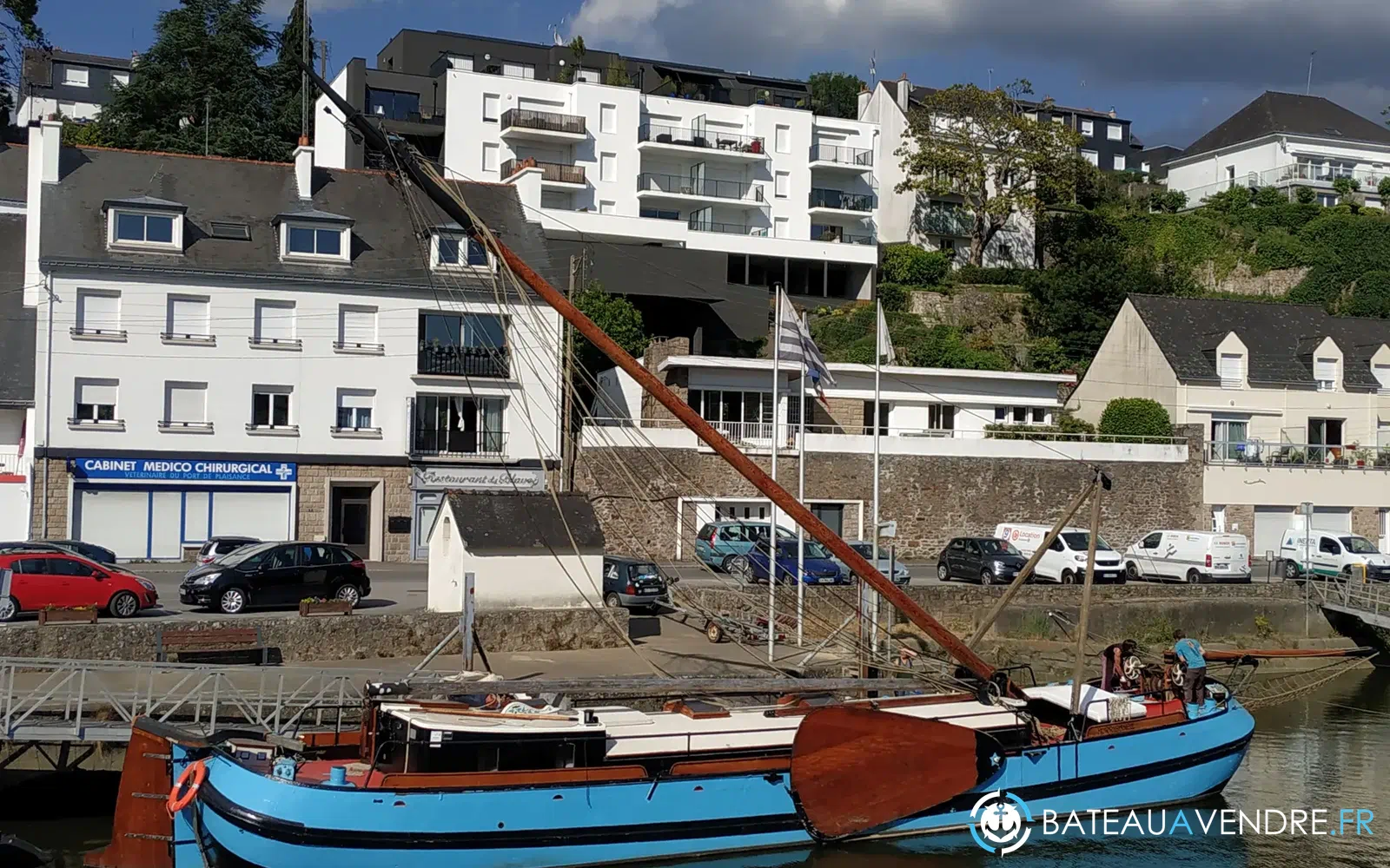 slider 17 Bateau Logement Tjalk authentique rare avec ses agrées mât voile dérives