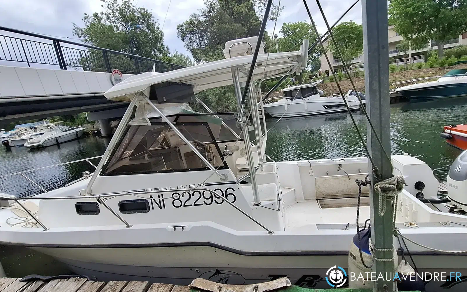 slider 15 Bayliner Trophy 2502