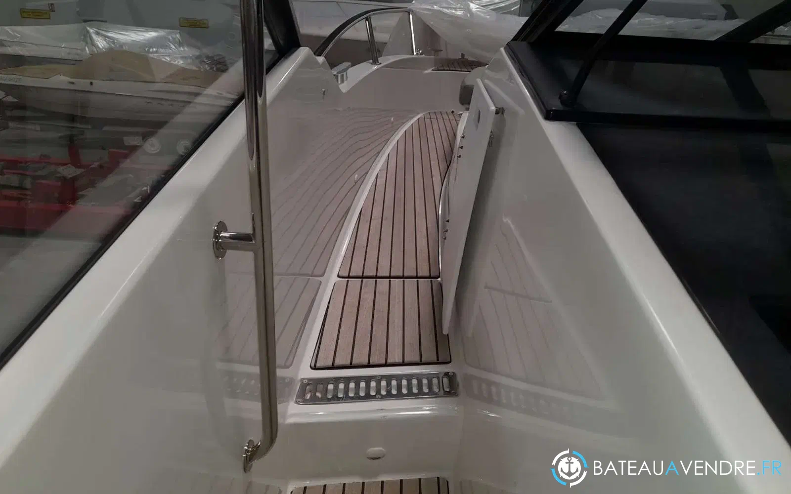 slider 9 Beneteau Flyer 10