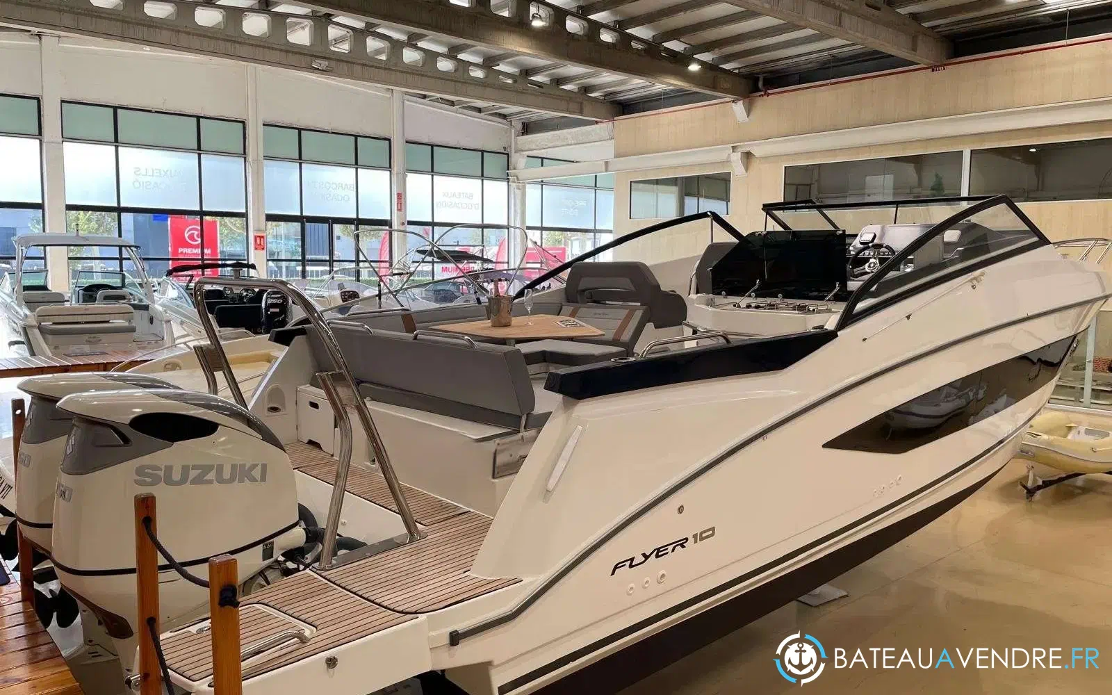 slider 15 Beneteau Flyer 10