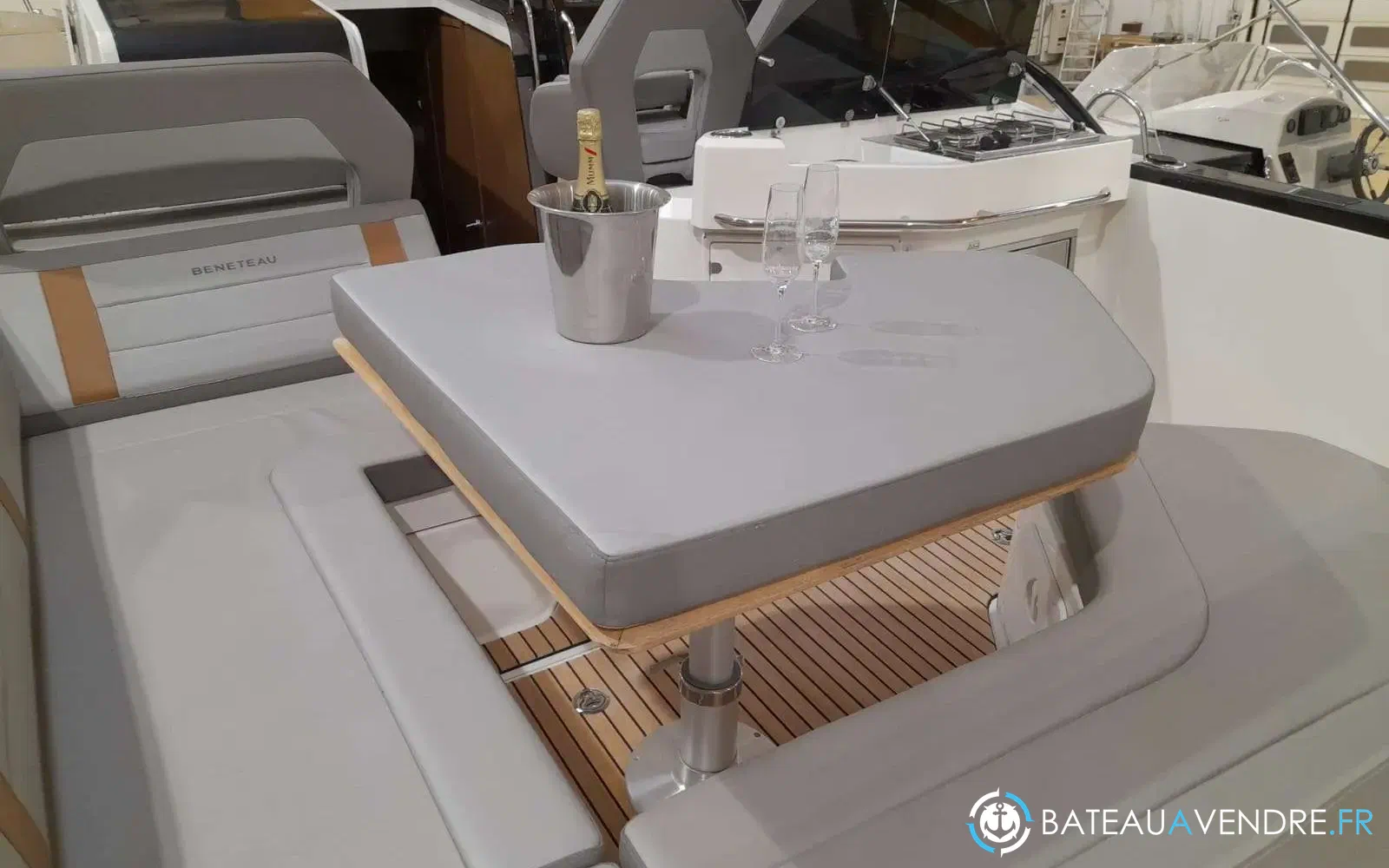 slider 18 Beneteau Flyer 10