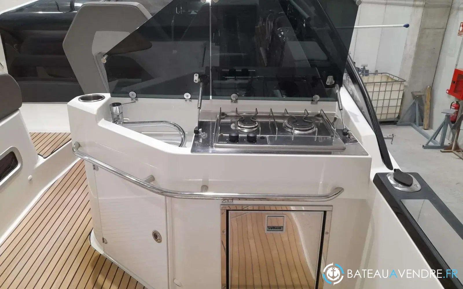slider 2 Beneteau Flyer 10