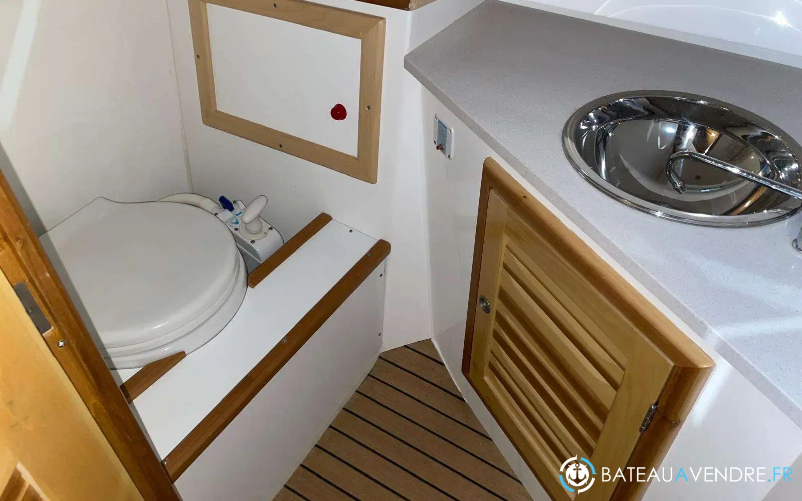 slider 11 Tiburon 37 Cabinado