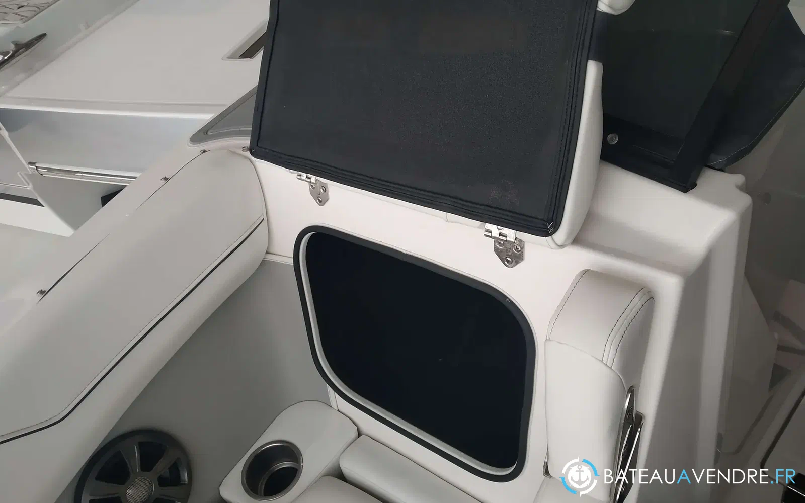 slider 1 Regal LX2