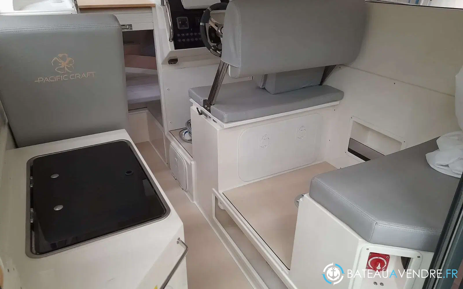 slider 8 Pacific Craft 785 Fishing Cruiser