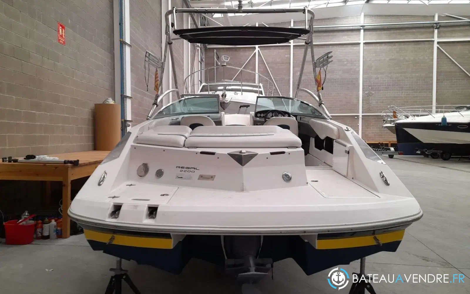 slider 0 Regal 2200