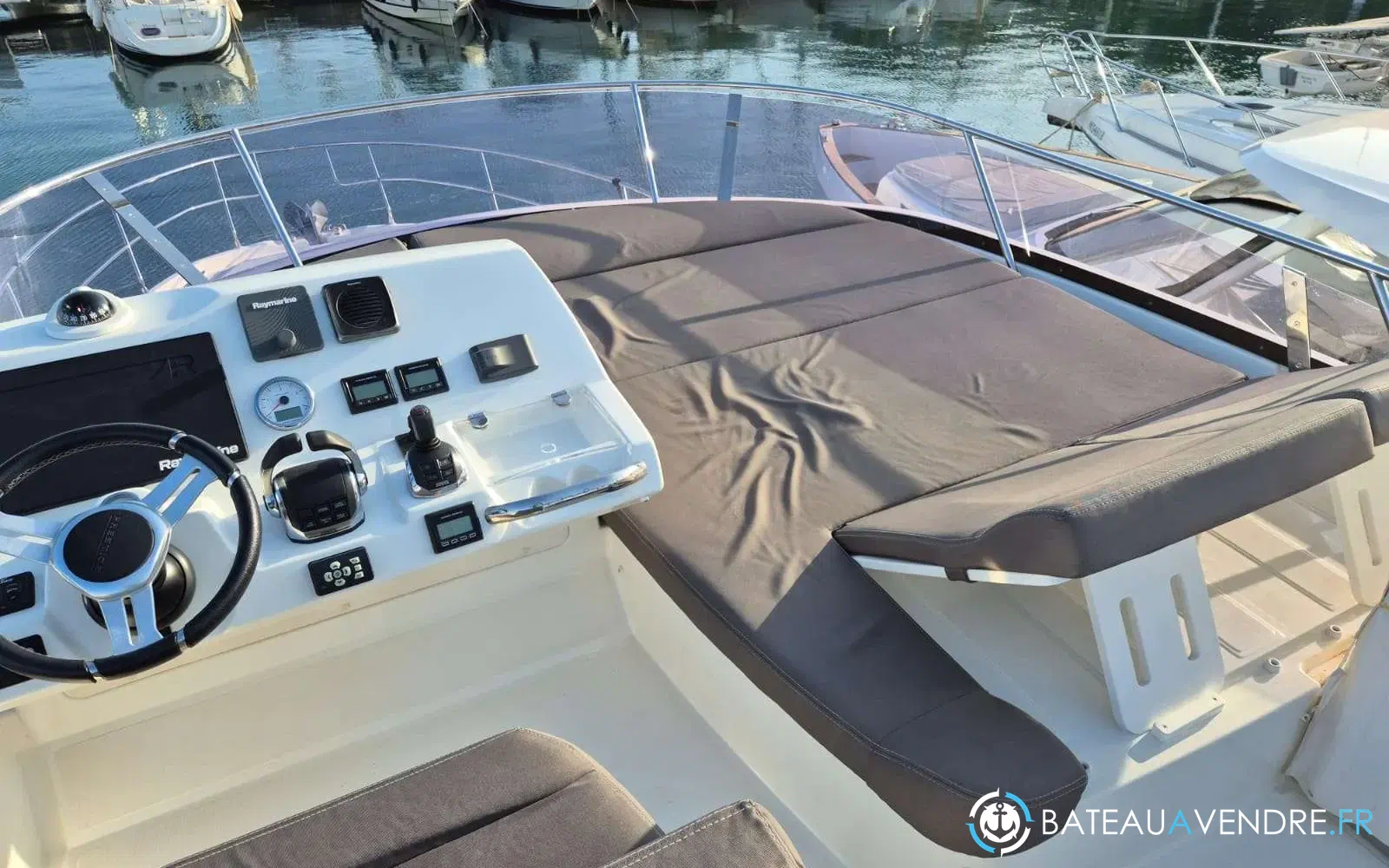 slider 13 Jeanneau Prestige 460 Fly
