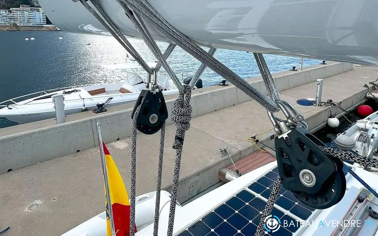 slider 40 Fountaine Pajot Helia 44