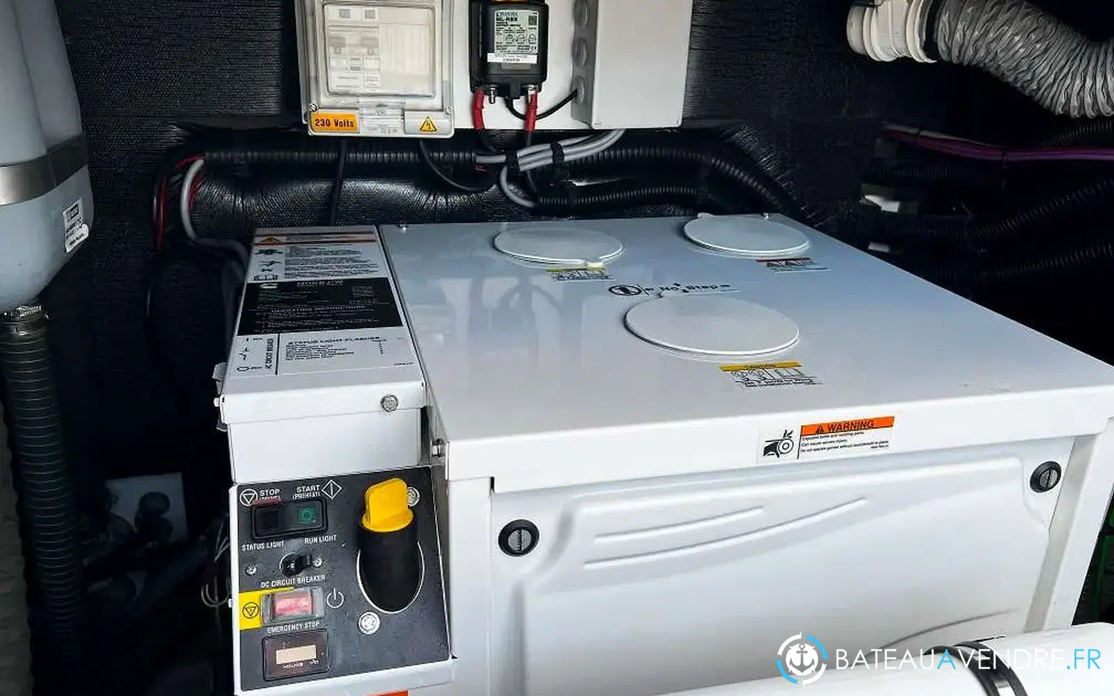 slider 6 Fountaine Pajot Helia 44