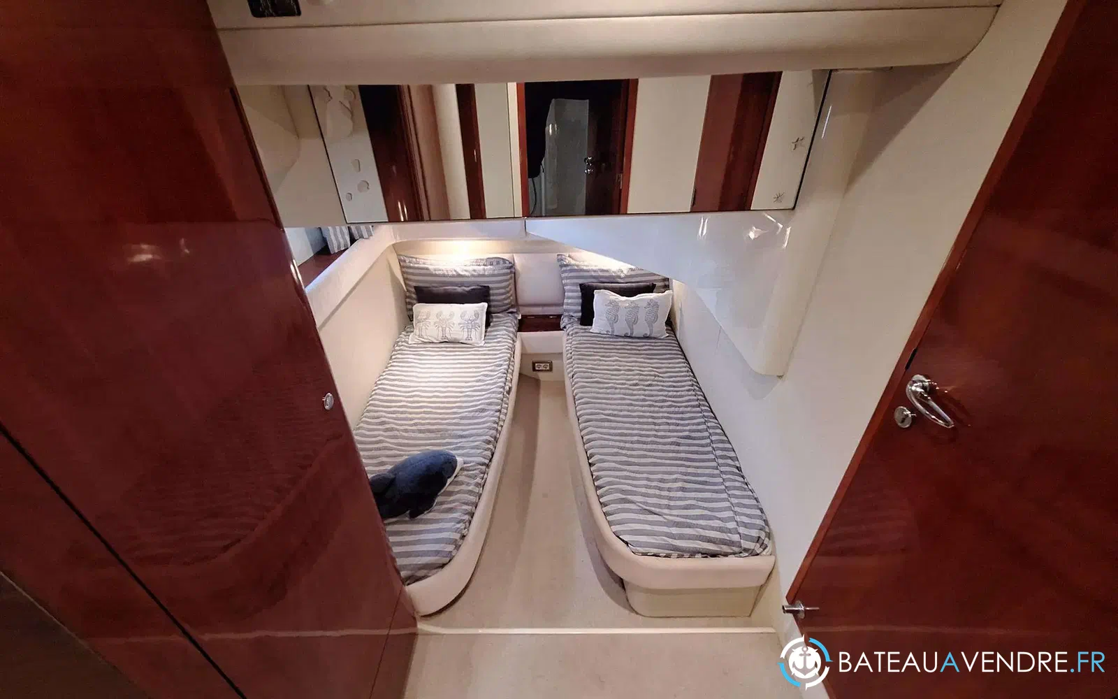slider 26 Fairline Phantom 46