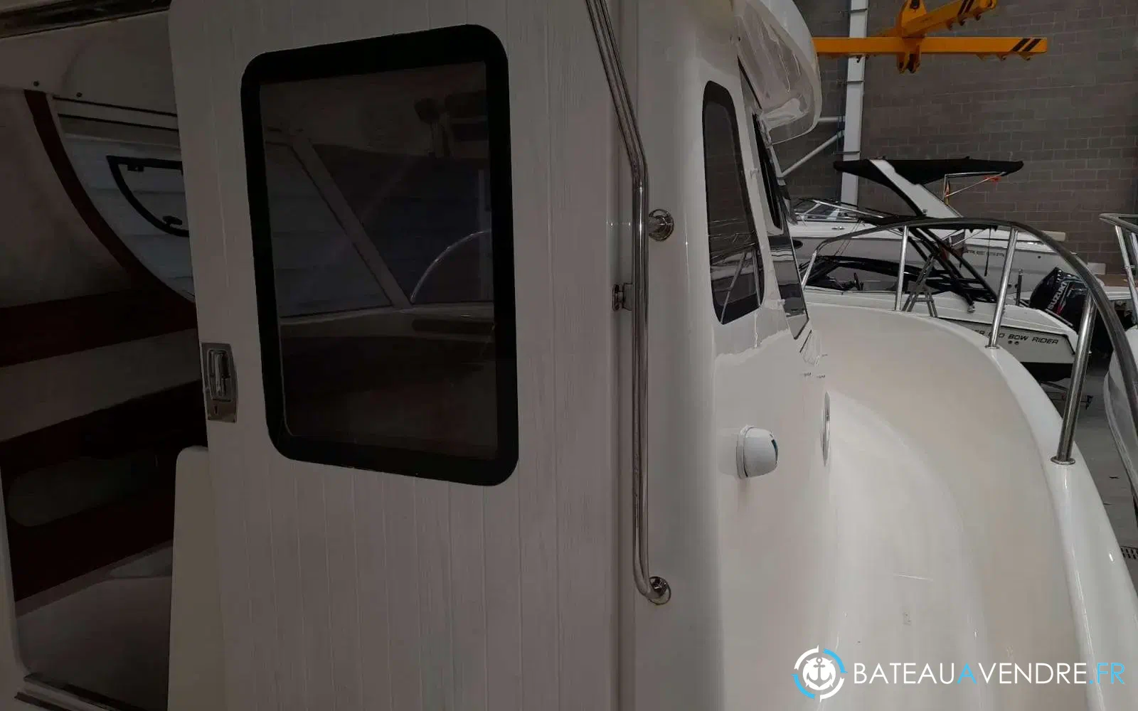 slider 12 Arvor 250