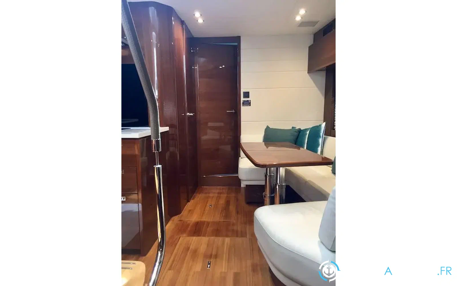 slider 8 Princess V48