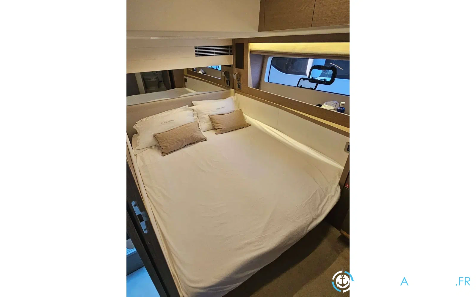 slider 18 Jeanneau Prestige 590