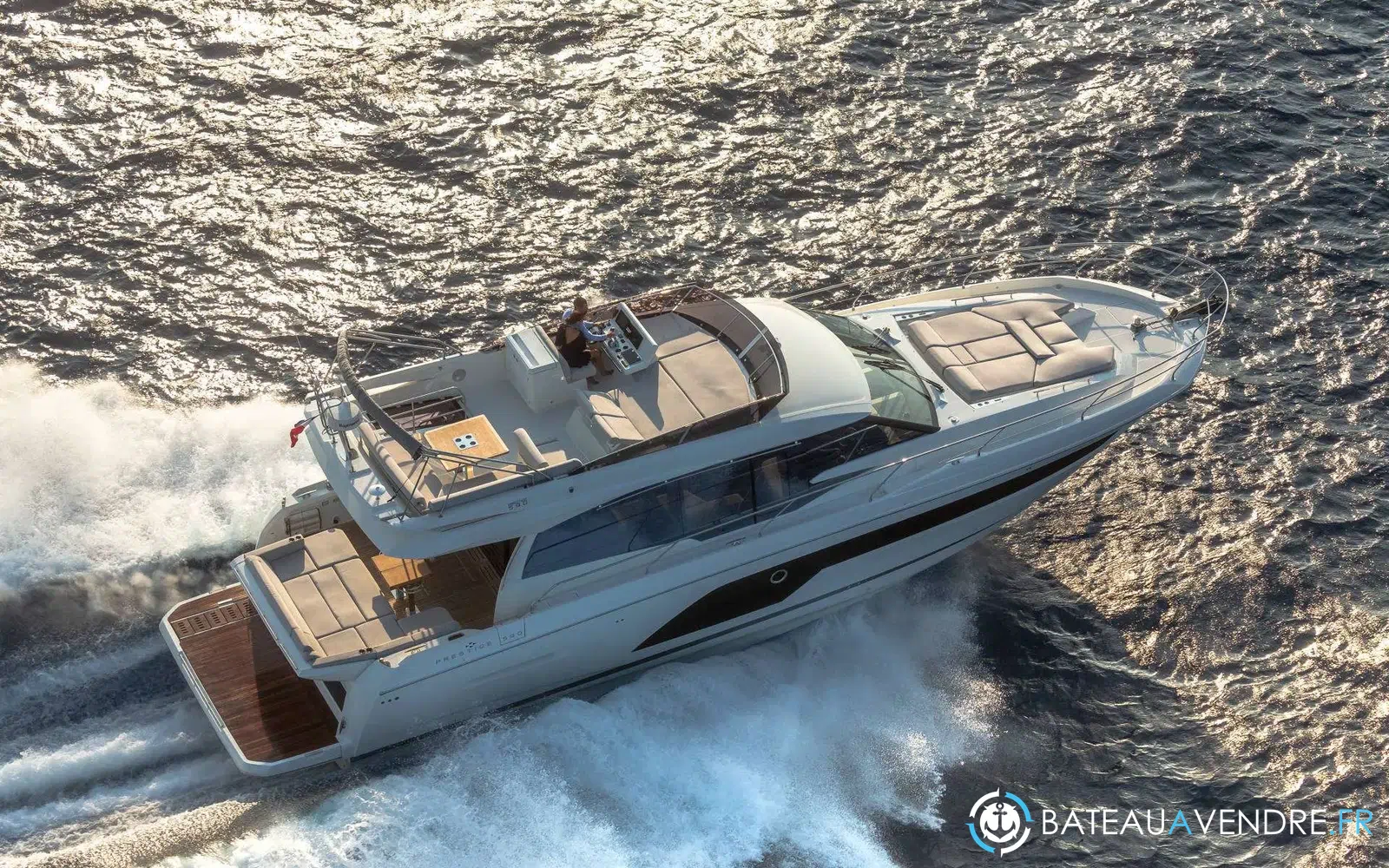 slider 40 Jeanneau Prestige 590