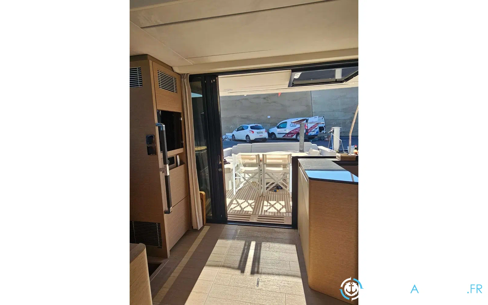 slider 43 Jeanneau Prestige 590