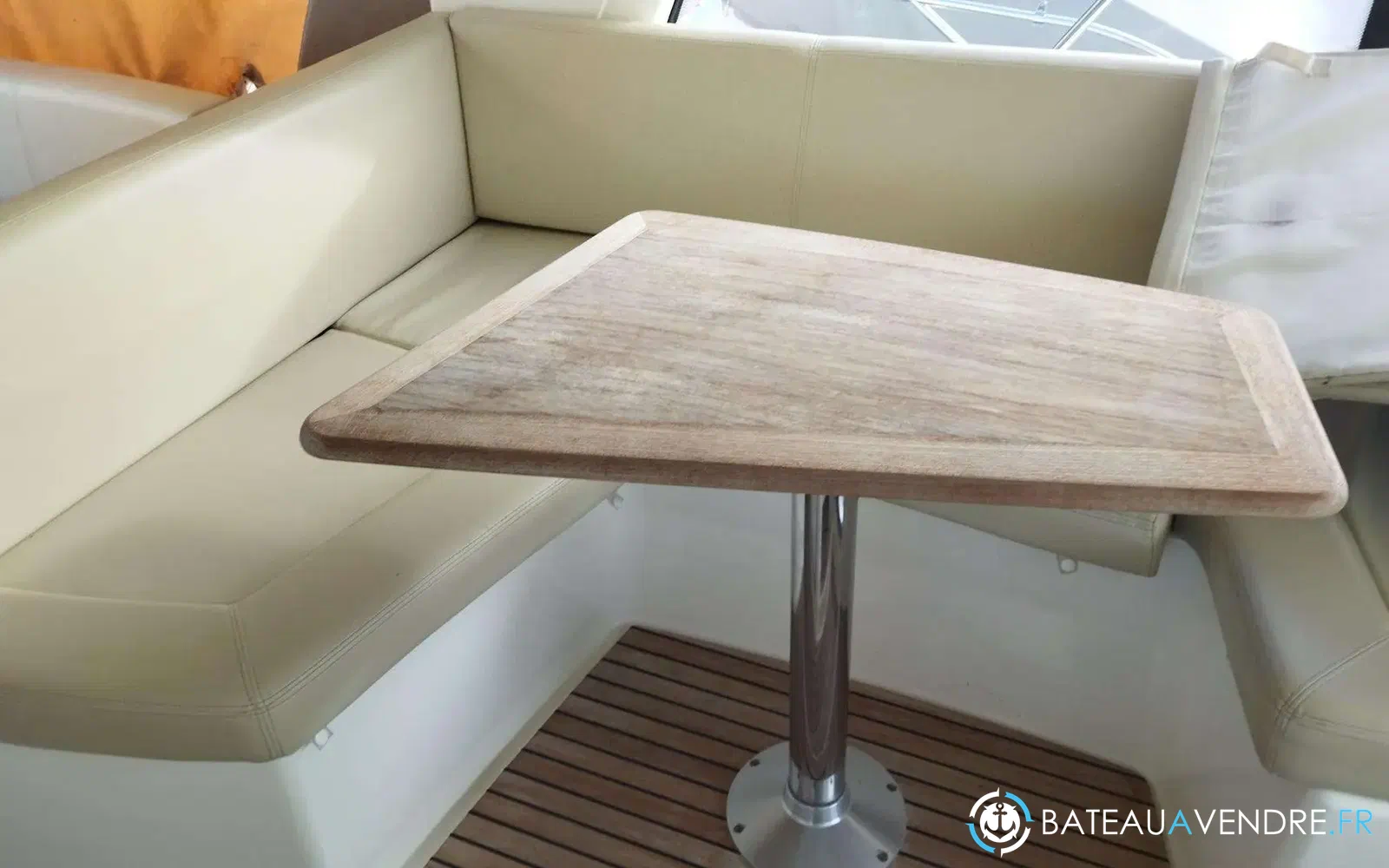 slider 8 Jeanneau Prestige 38 S