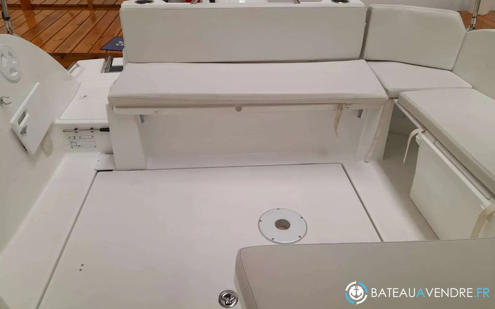 slider 9 Beneteau Antares 8 OB