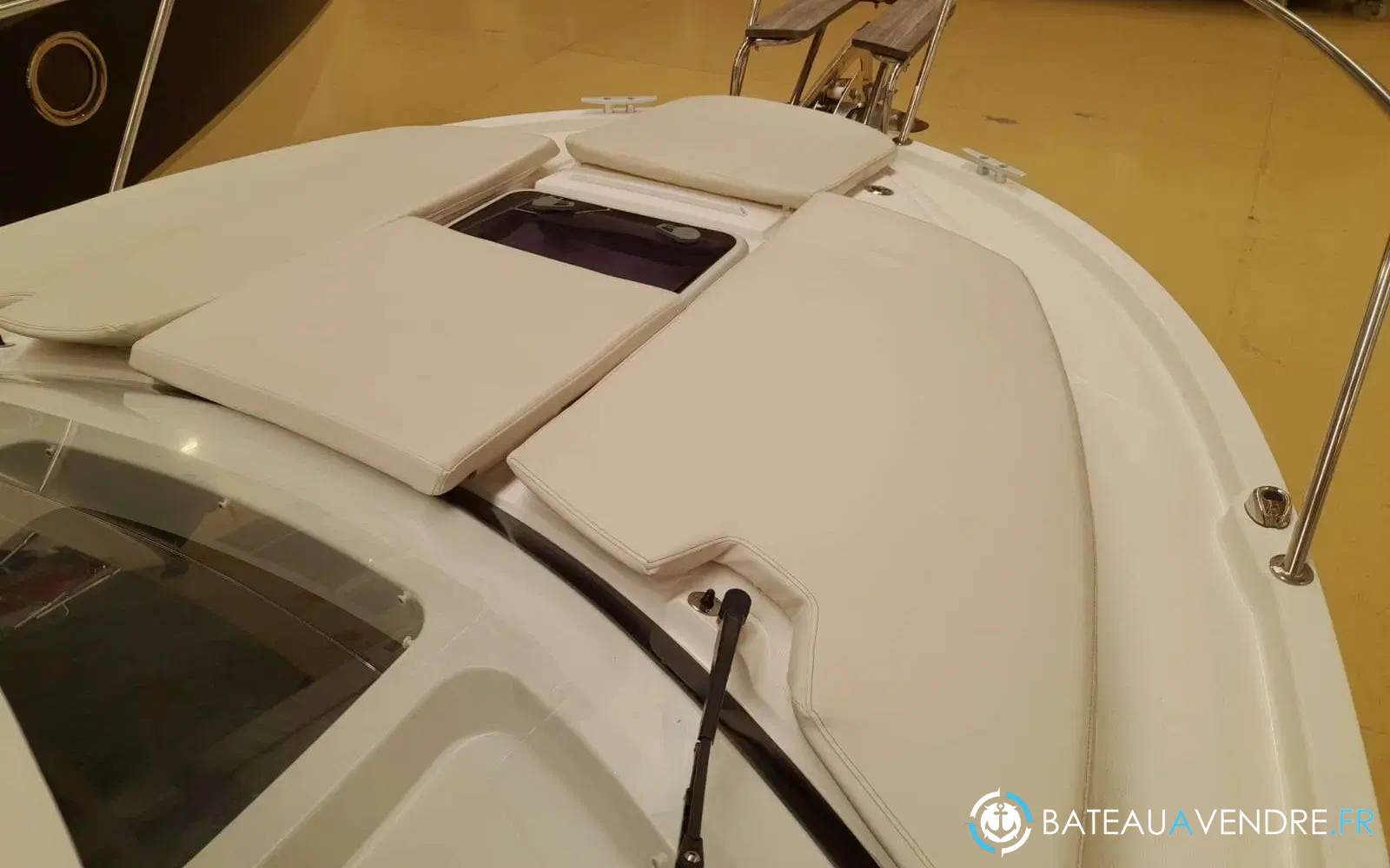 slider 10 Beneteau Antares 8 OB