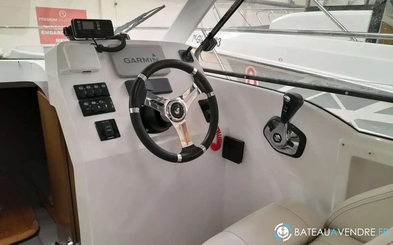 slider 7 Beneteau Antares 8 OB
