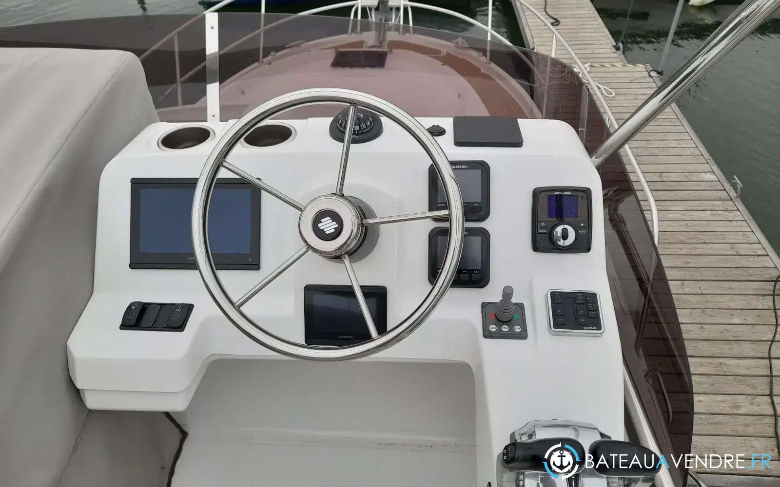 slider 23 Beneteau Antares 11 Fly