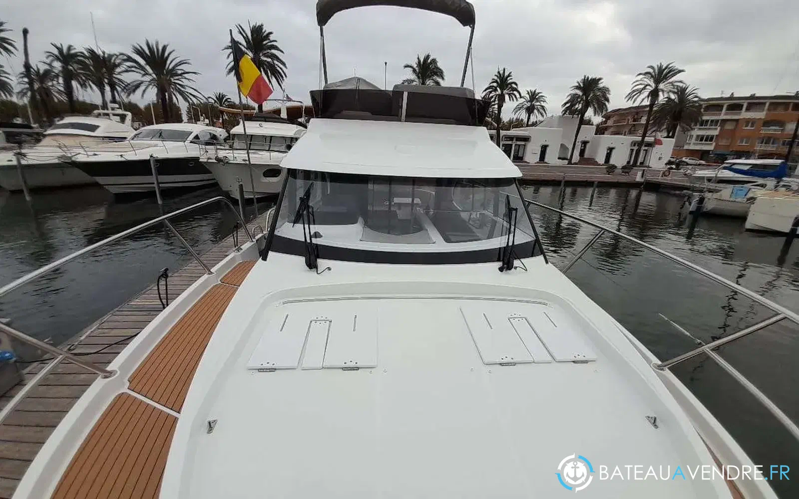 slider 37 Beneteau Antares 11 Fly