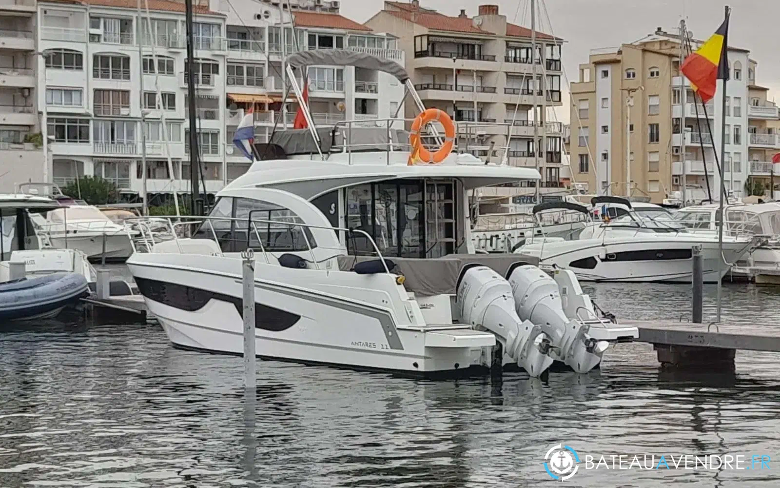 slider 39 Beneteau Antares 11 Fly