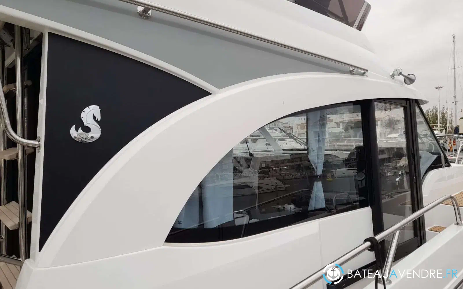 slider 7 Beneteau Antares 11 Fly