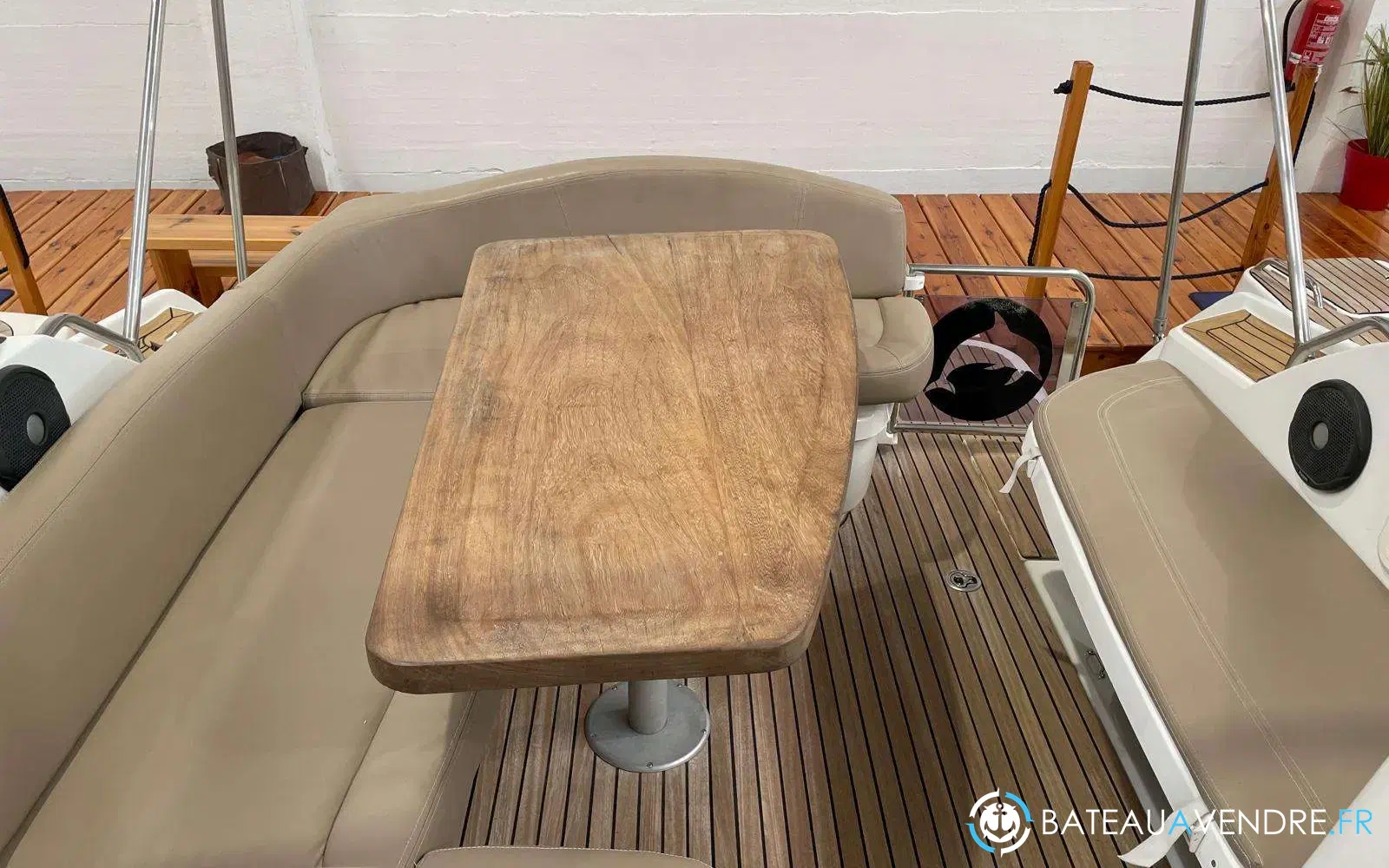 slider 1 Beneteau Monte Carlo 27