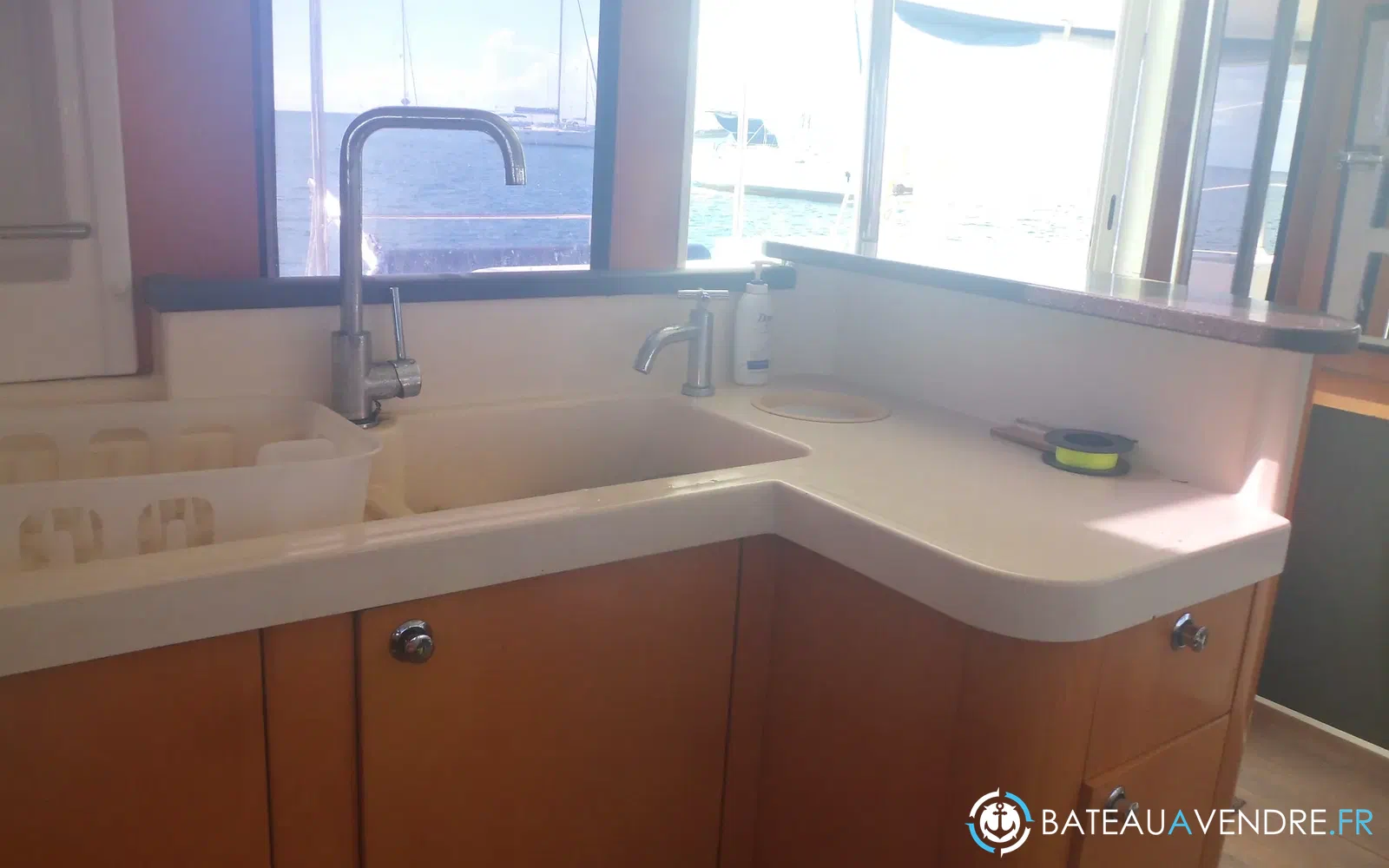 slider 27 Fountaine Pajot Orana 44
