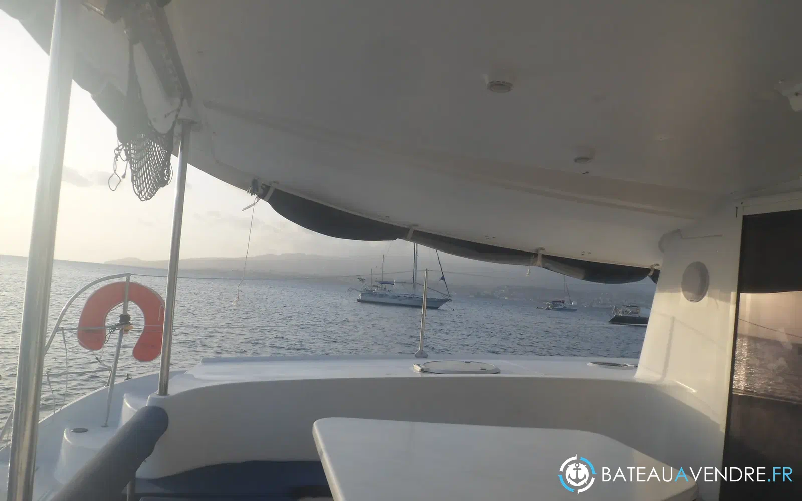 slider 32 Fountaine Pajot Orana 44