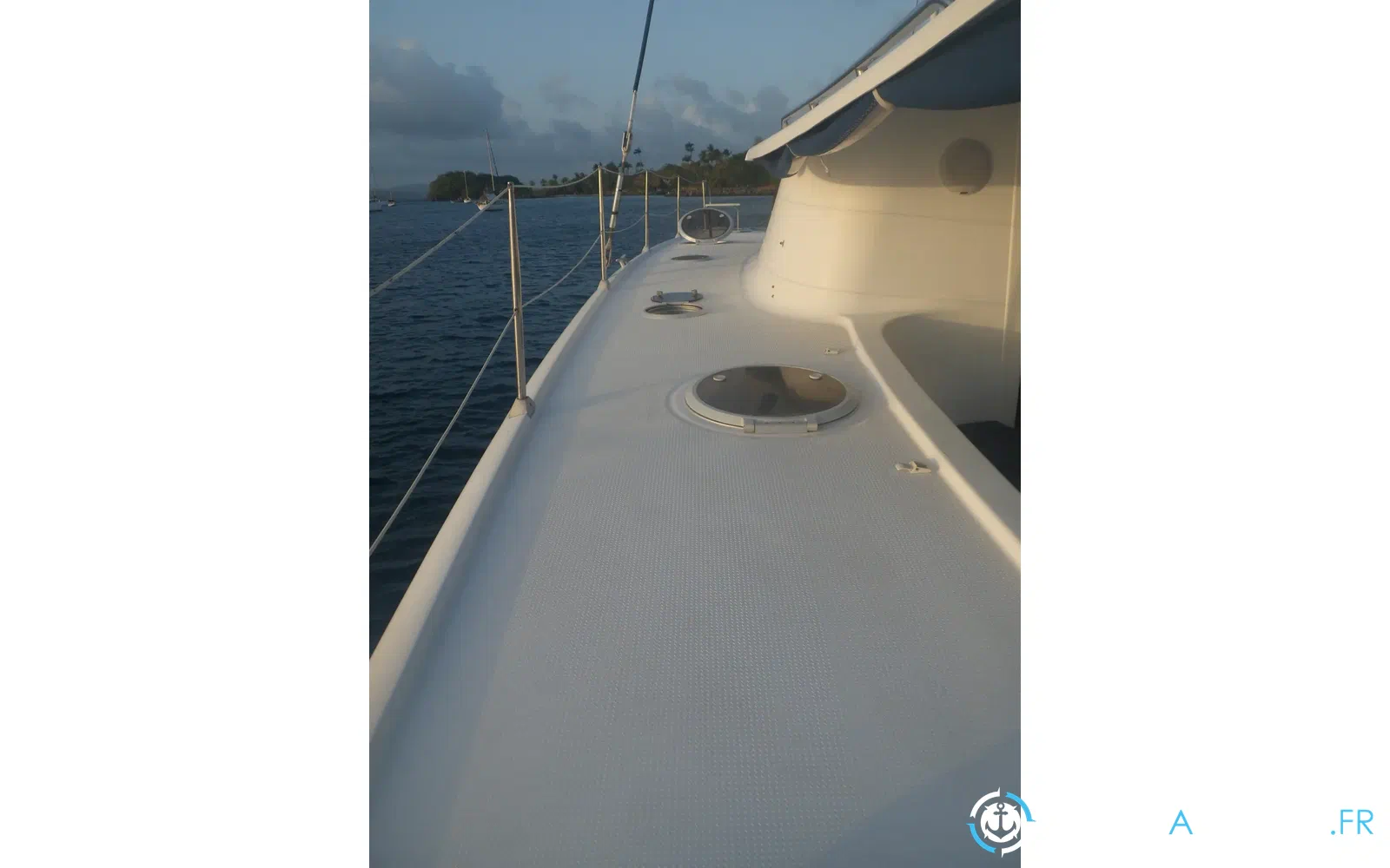 slider 35 Fountaine Pajot Orana 44