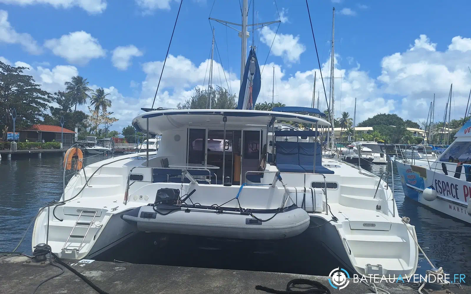slider 4 Fountaine Pajot Orana 44