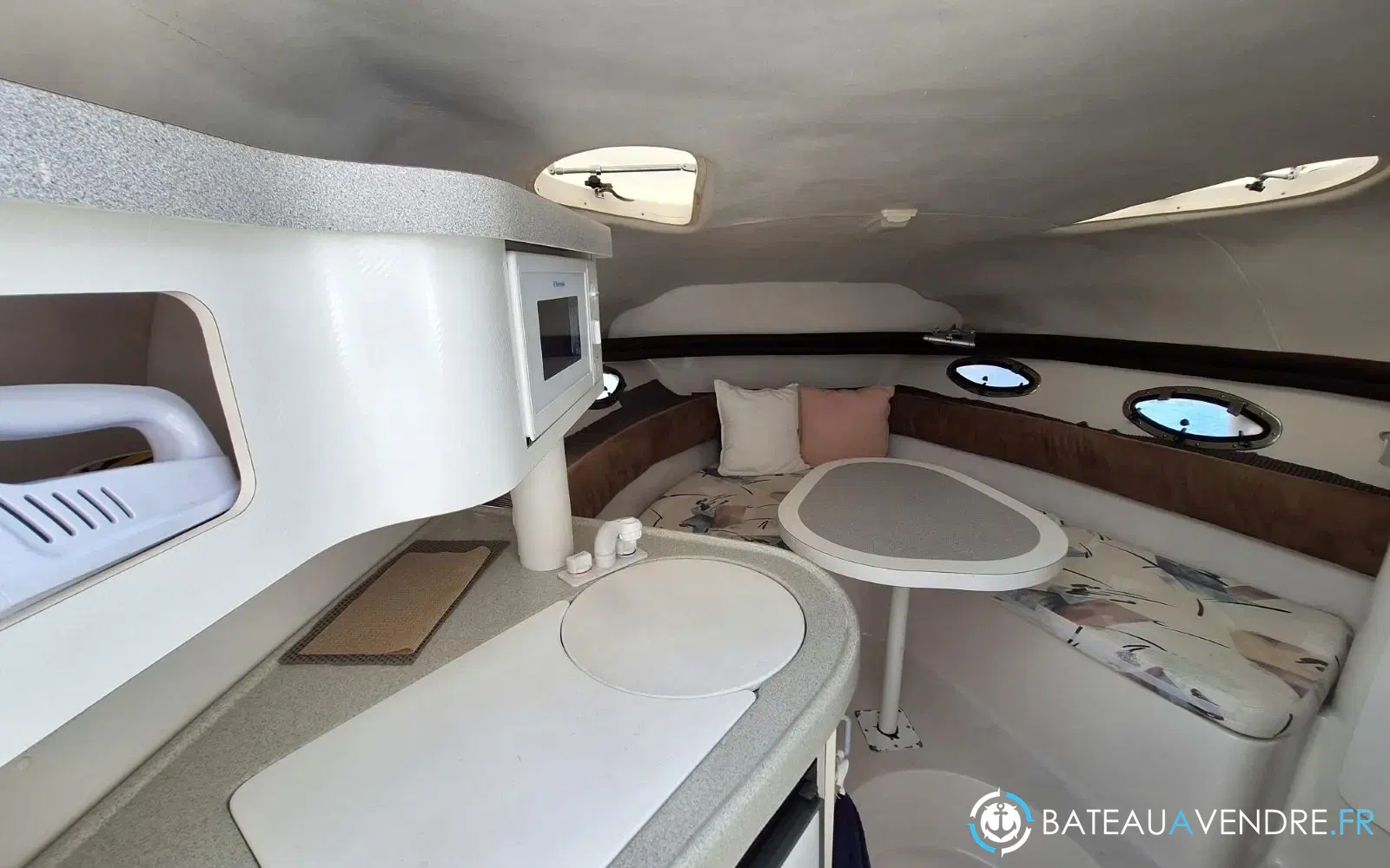 slider 3 Chris Craft Crowne 25