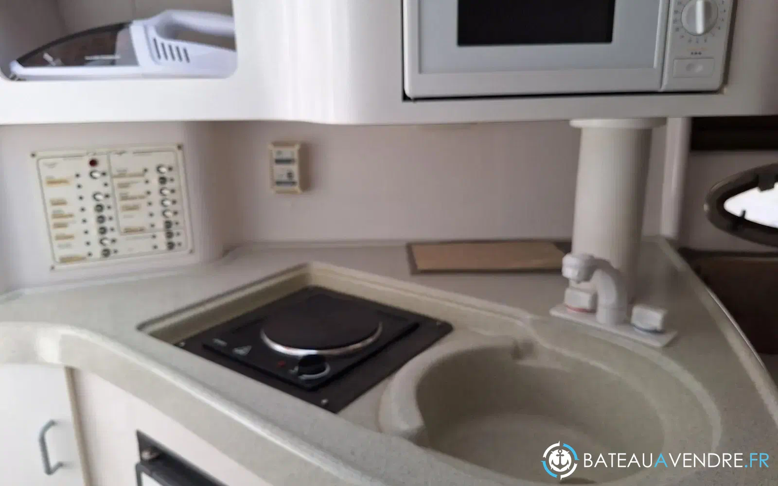 slider 5 Chris Craft Crowne 25