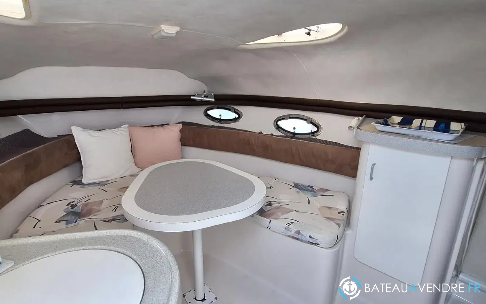 slider 6 Chris Craft Crowne 25