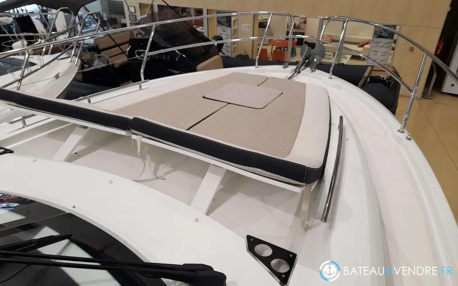 slider 21 Jeanneau Leader 36